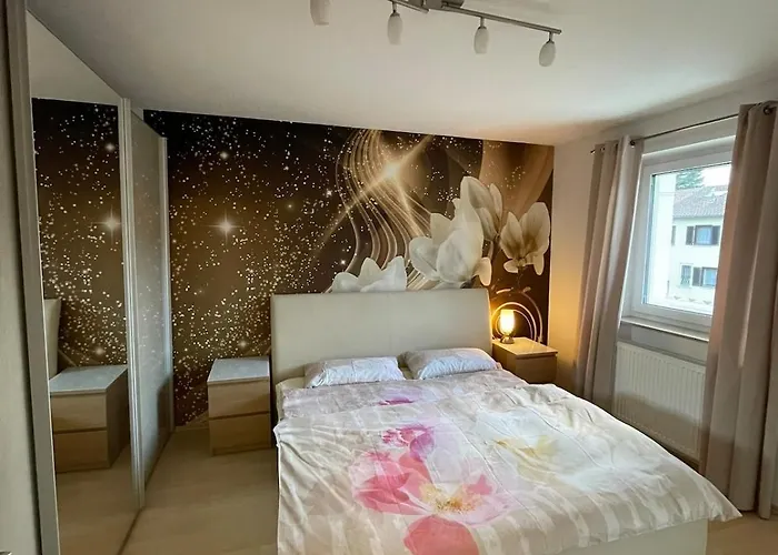 Ganzes Reihenhaus In *